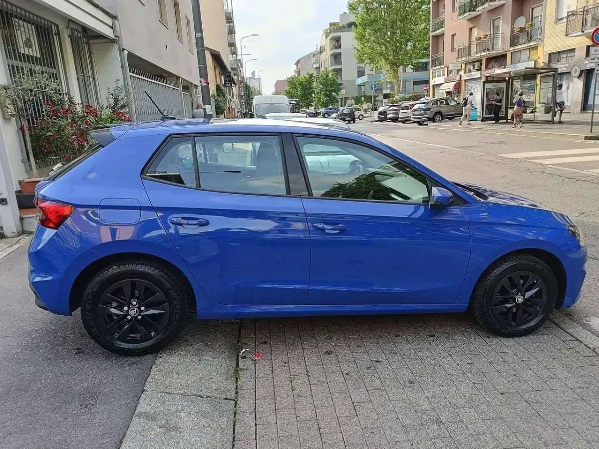 Usata Skoda Fabia Style 95 CV (69 kW) 2022 Blu/azzurro Utilitaria