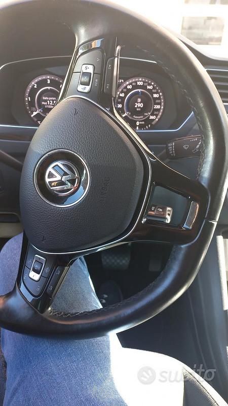 Usata VW Golf Sportsvan 150 CV (110 kW) 2019 Bianco Monovolume