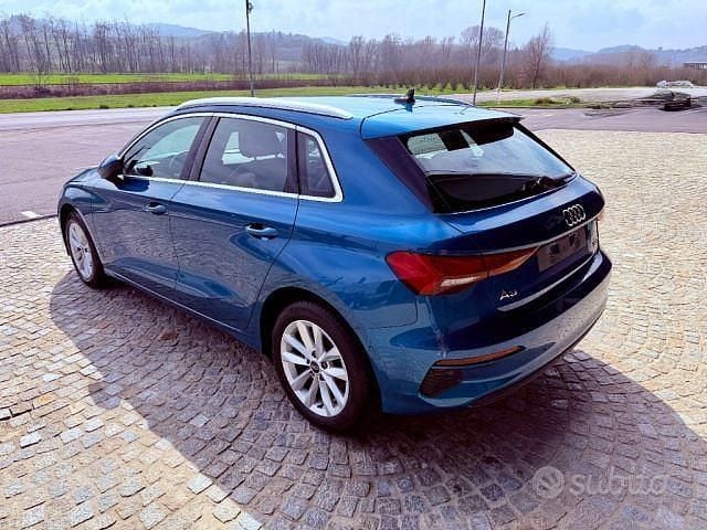 Usata Audi A3 116 CV (85 kW) 2021 Azzurro Berlina
