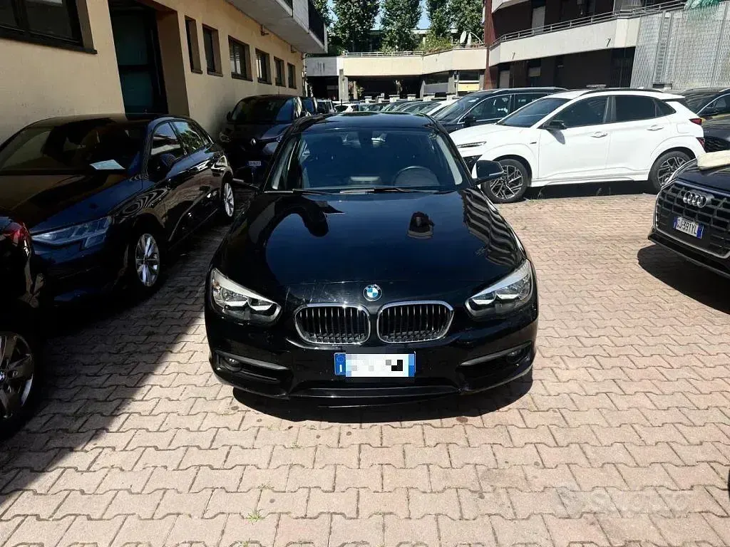 Usata BMW 118 Advantage 136 CV (100 kW) 2021 Nero Berlina