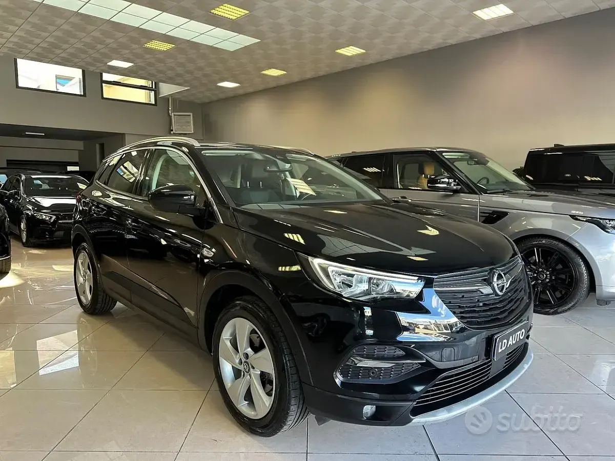 Usata Opel Grandland X Edition 120 CV (88 kW) 2018 Nero SUV