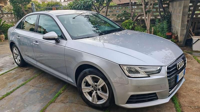 Usata Audi A4 Business 122 CV (89 kW) 2016 Grigio Berlina