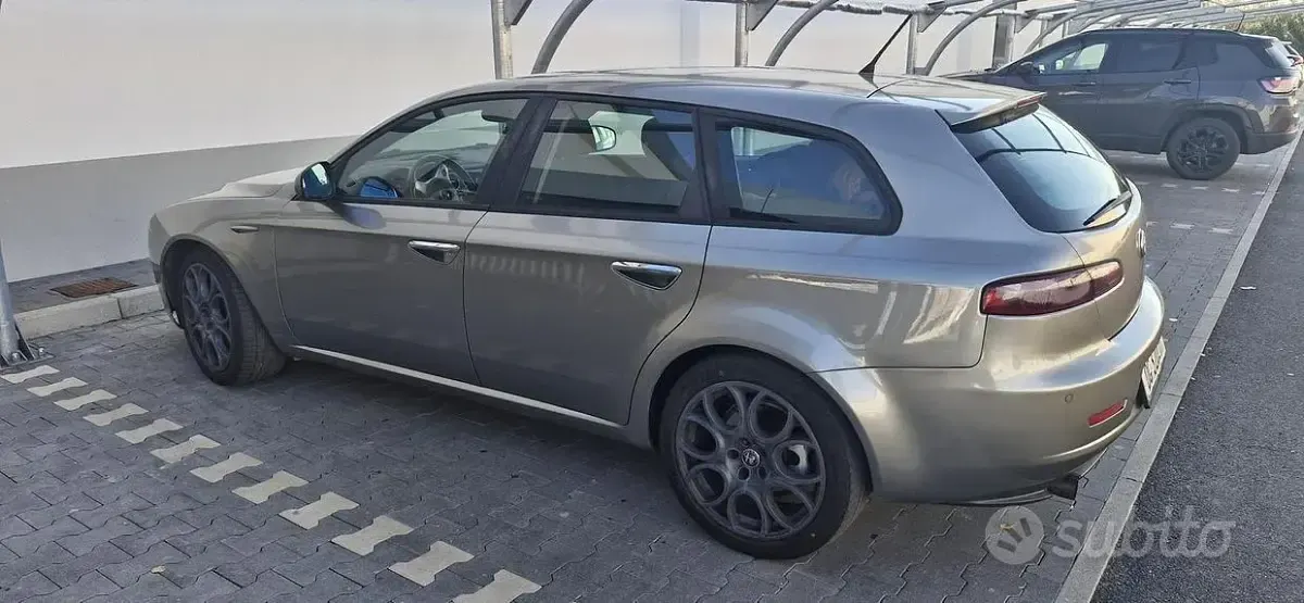 Usata Alfa Romeo 159 150 CV (110 kW) 2007 Grigio Station wagon