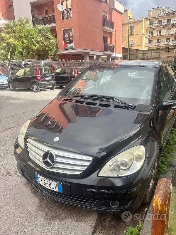 Usata Mercedes B200 2007 Nero Monovolume