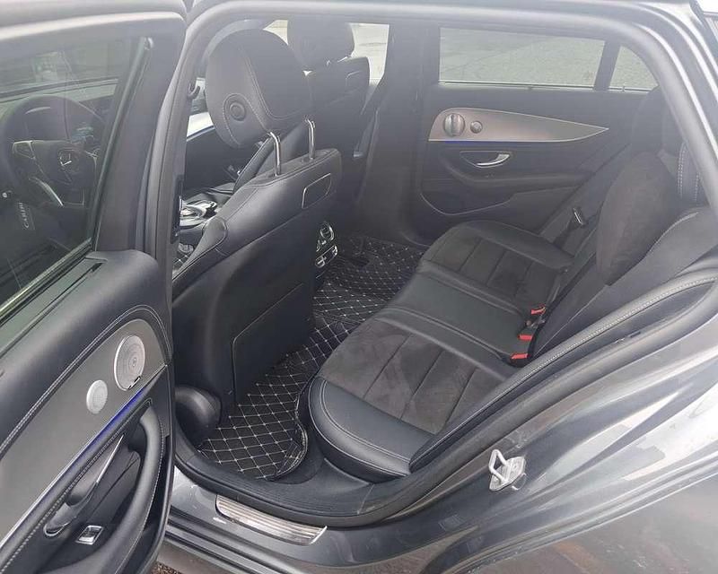 Usata Mercedes E220 AMG line 194 CV (142 kW) 2018 Station wagon