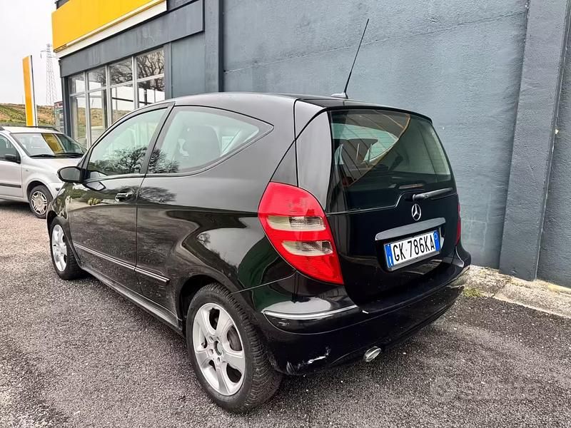 Usata Mercedes A160 Avantgarde 81 CV (59 kW) 2006 Nero Coupé
