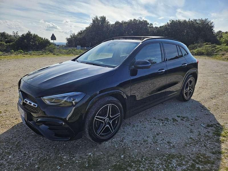 Usata Mercedes GLA200 150 CV (110 kW) 2025 SUV