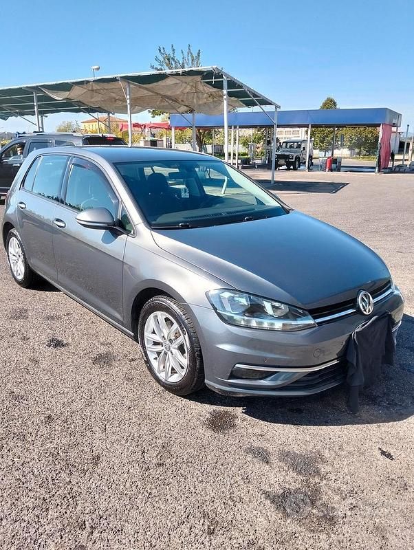 Usata 2018 VW Golf VII Highline Due volumi | 13.500 € (Ottimo prezzo) - Immagine 1/4