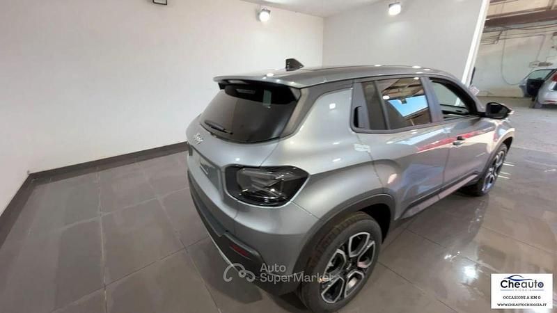 Nuova Jeep Avenger Summit 102 CV (75 kW) 2025 Grigio SUV