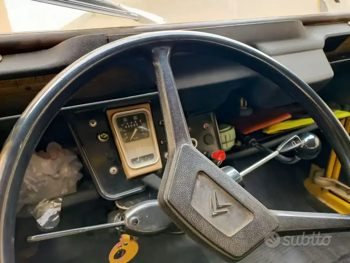 Usata Citroën 2CV 1970 Giallo Berlina