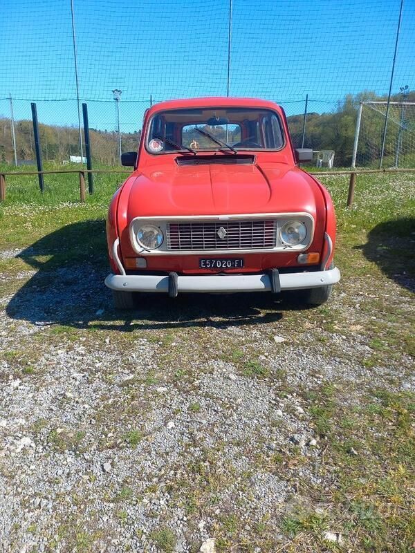 Usata Renault R4 34 CV (25 kW) 1983 Rosso Utilitaria