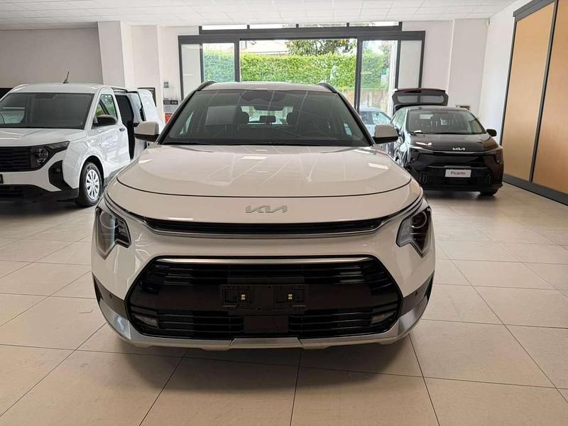 Nuova Kia Niro Style 92 CV (67 kW) 2026 Snow white pearl SUV