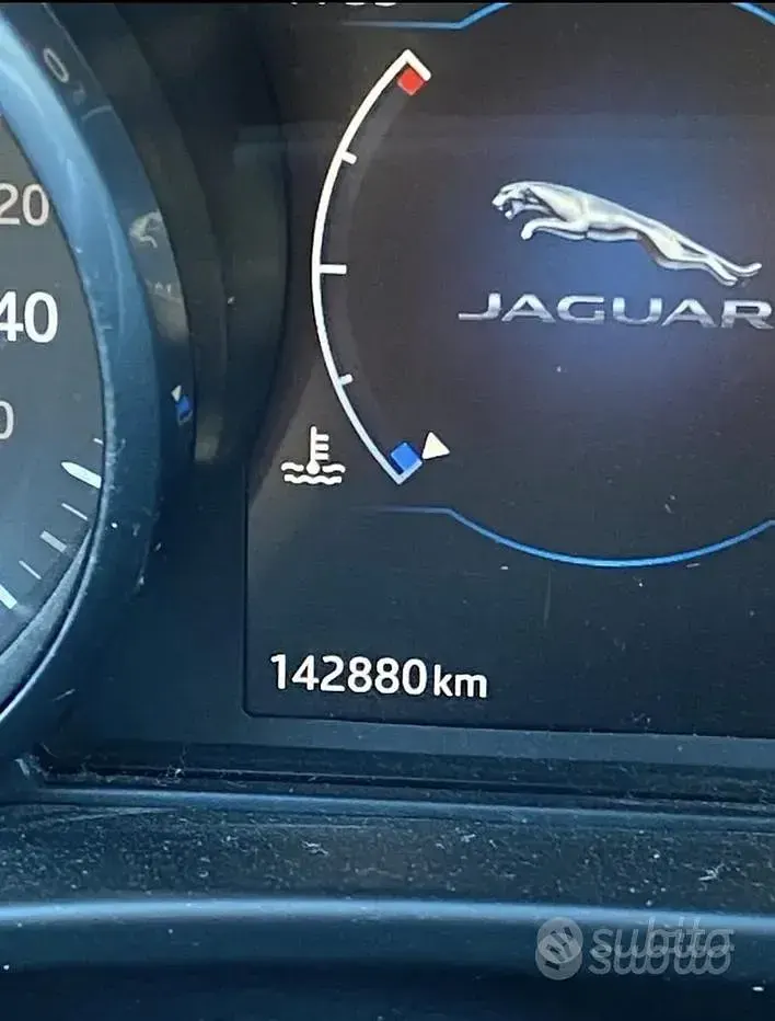 Usata Jaguar XE 163 CV (119 kW) 2016 Nero Berlina