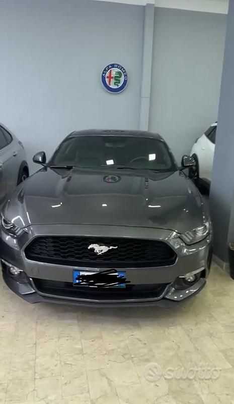 Grigio Usata 2015 Ford Mustang | 30.000 € - Immagine 1/4