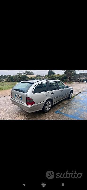 Usata Mercedes C220 125 CV (91 kW) 1999 Station wagon