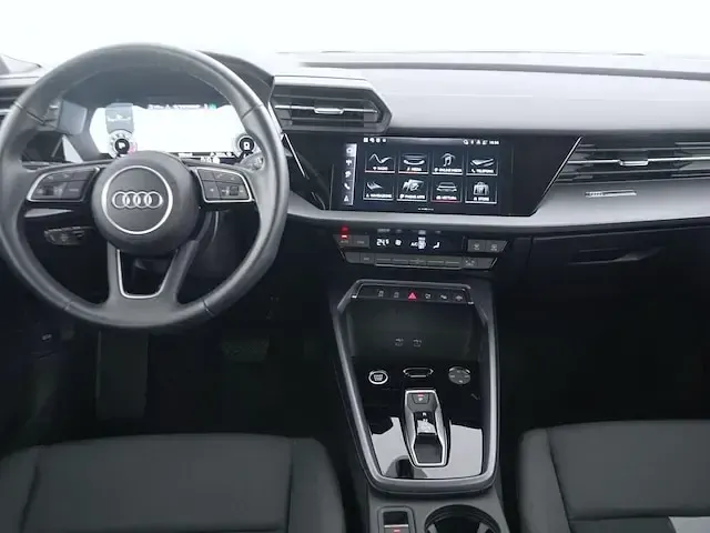 Usata Audi A3 Advanced 150 CV (110 kW) 2024 Rosso Berlina