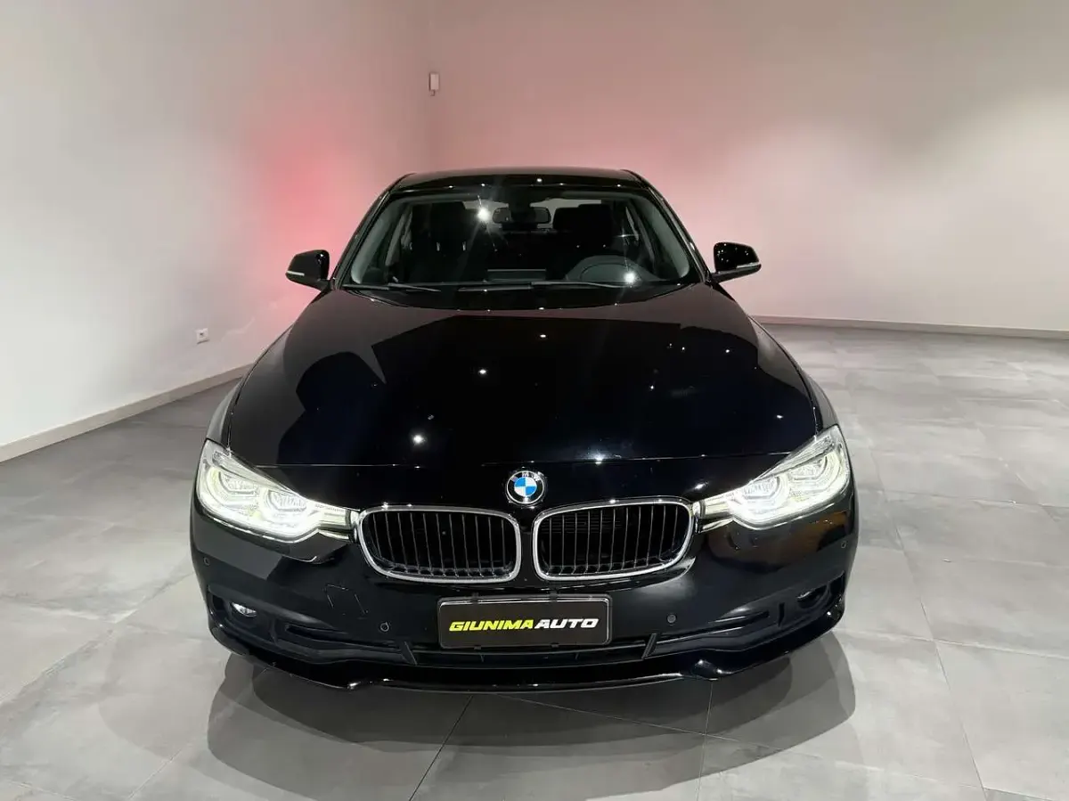 Usata BMW 320 Advantage 190 CV (139 kW) 2018 Nero Berlina