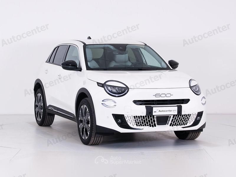 Usata Fiat 600 La Prima 110 CV (80 kW) 2025 Bianco SUV