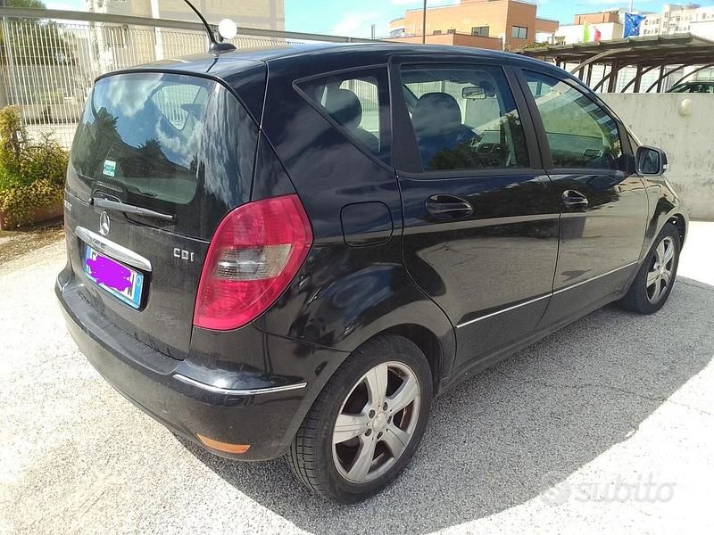 Usata Mercedes A180 Avantgarde 2011 Nero