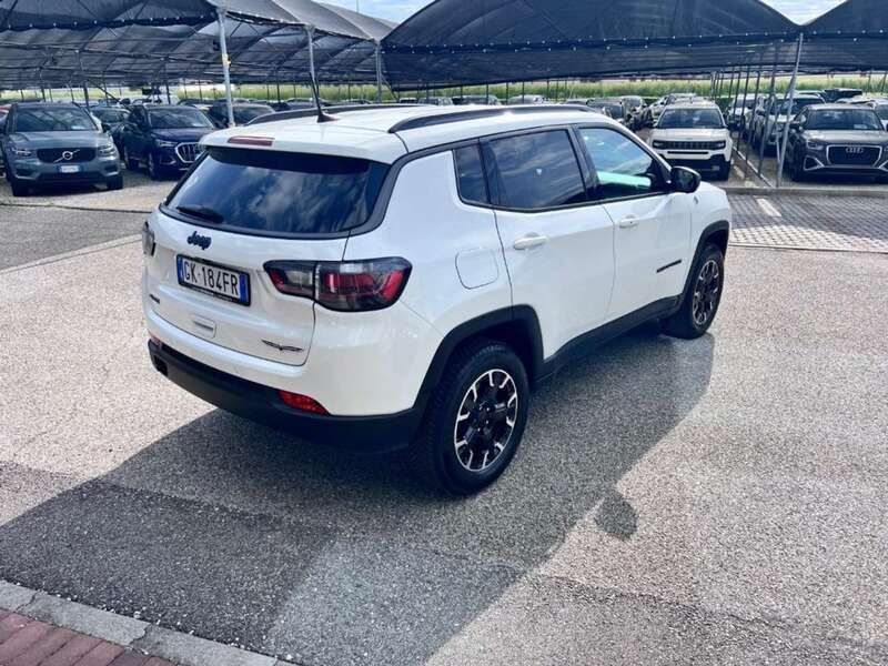 Usata Jeep Compass Trailhawk 240 CV (176 kW) 2022 Bianco SUV