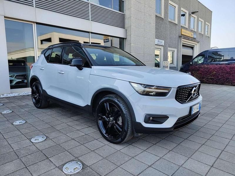 Usata Volvo XC40 R-Design 179 CV (131 kW) 2020 Bianco SUV