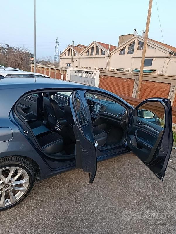 Usata Renault Mégane IV 110 CV (80 kW) 2018 Grigio Berlina