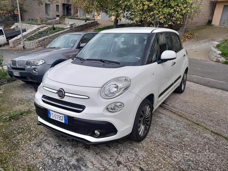 Bianco Usata 2018 Fiat 500L Monovolume | 12.500 € (Ottimo prezzo) - Immagine 1/4