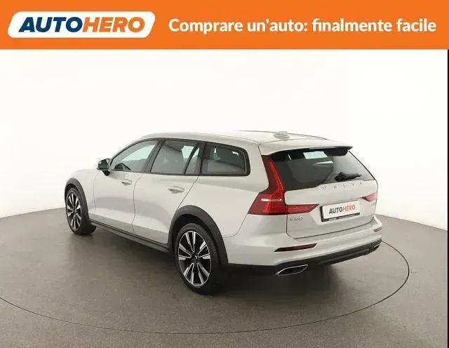 Usata Volvo V60 CC Business Edition 190 CV (139 kW) 2020 Grigio Station wagon