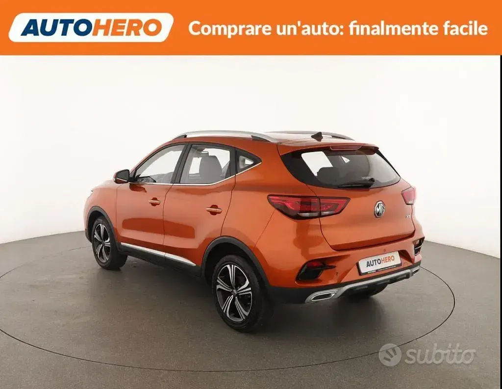 Usata MG ZS Comfort 106 CV (77 kW) 2024 Arancio SUV