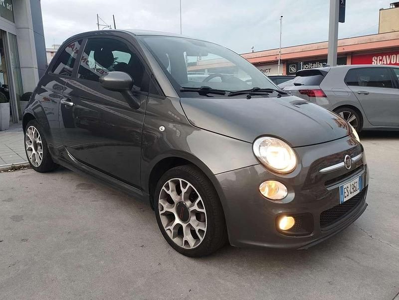 Begagnad Fiat 500 Sport 95 HK (69 kW) 2014 Grå Halvkombi