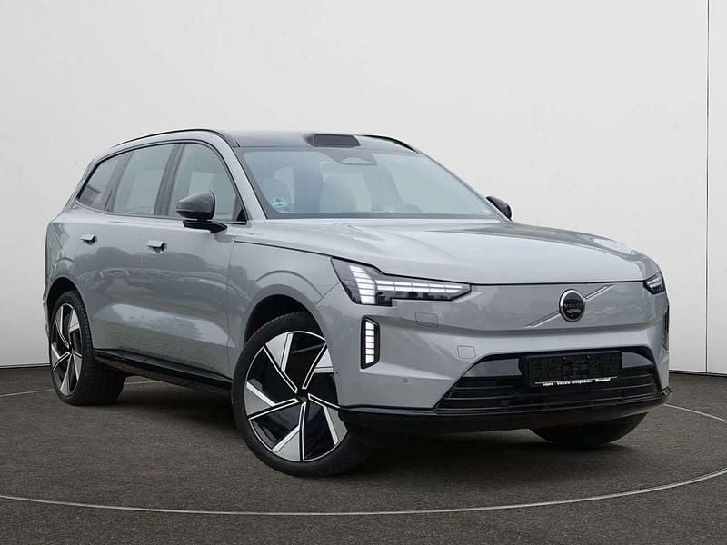 Usata Volvo EX90 Performance 380 kW (517 CV) 2025 Grigio SUV