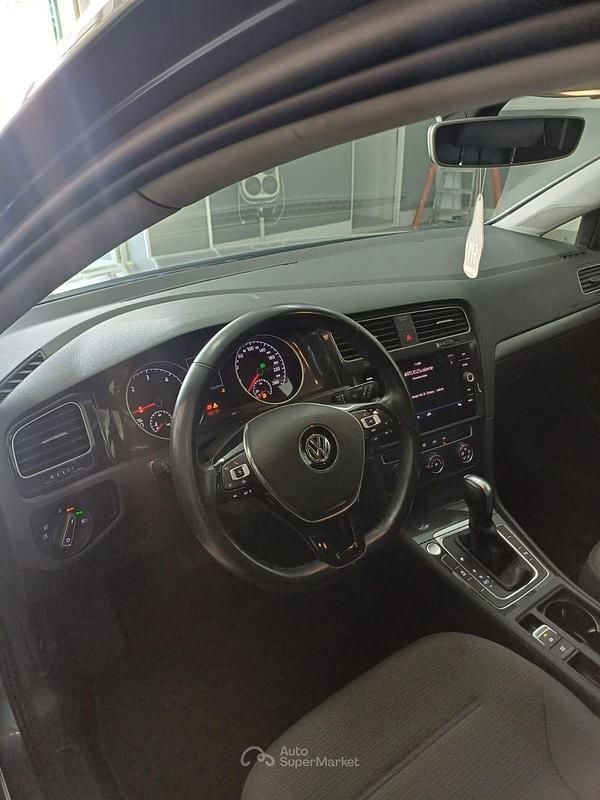 Begagnad VW Golf VII 150 HK (110 kW) 2020 Grå Sedan