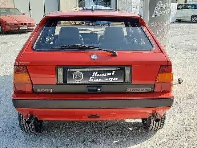 Usado Lancia Delta 182 CV (133 kW) 1989 Rojo Utilitario