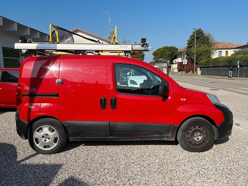 Usata Fiat Fiorino 95 CV (69 kW) 2015 Rosso Monovolume