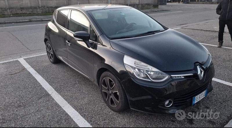 Usata Renault Clio IV Intens 75 CV (55 kW) 2016 Nero Berlina