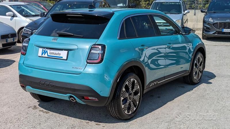 Usata Fiat 600 La Prima 110 CV (80 kW) 2025 Verde SUV