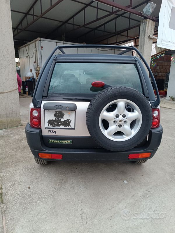Grigio Usata 2001 Land Rover Freelander SUV | 5000 € - Immagine 1/4