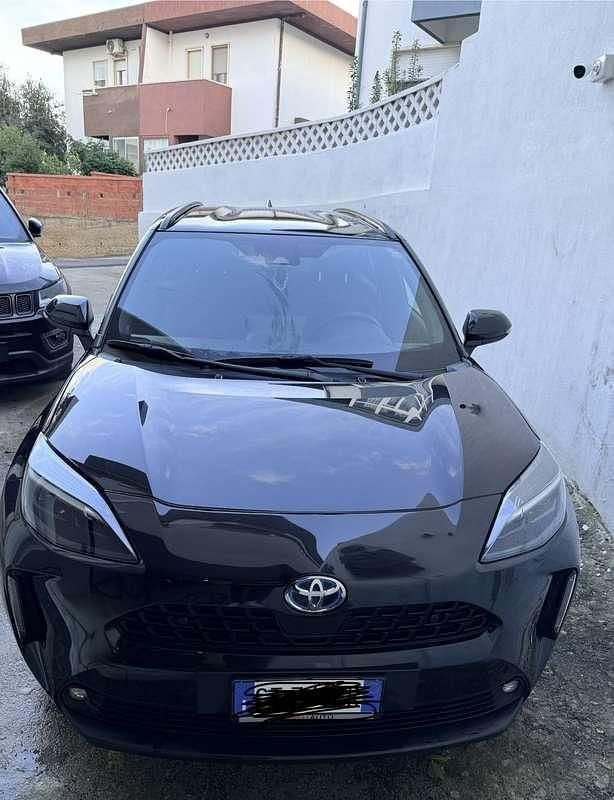 Usata Toyota Yaris Cross Trend 116 CV (85 kW) 2024 Nero SUV