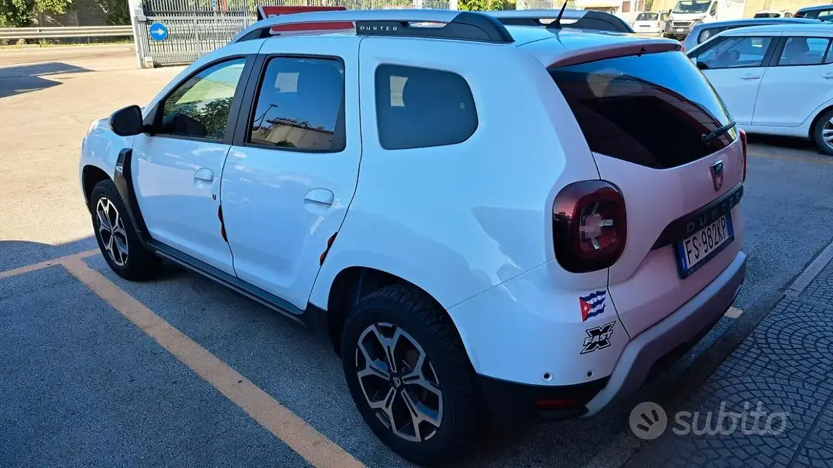 Usata Dacia Duster Prestige 114 CV (83 kW) 2018 Bianco SUV