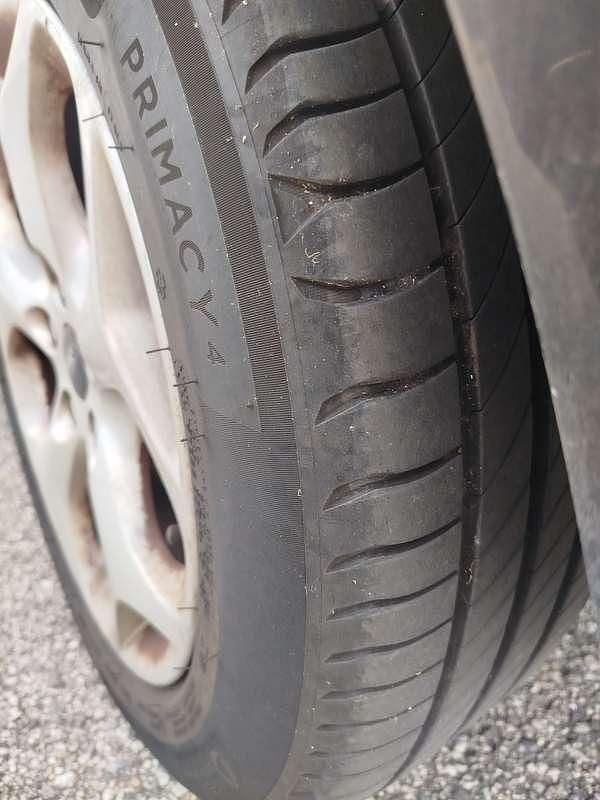 Usata Ford Focus Style 90 CV (66 kW) 2010 Grigio Station wagon