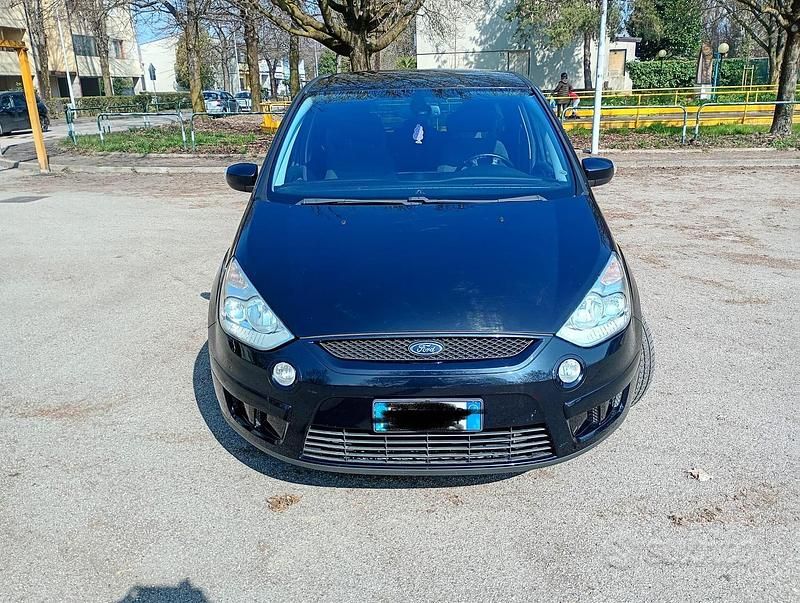 Usata Ford S-MAX S 140 CV (102 kW) 2008 Monovolume