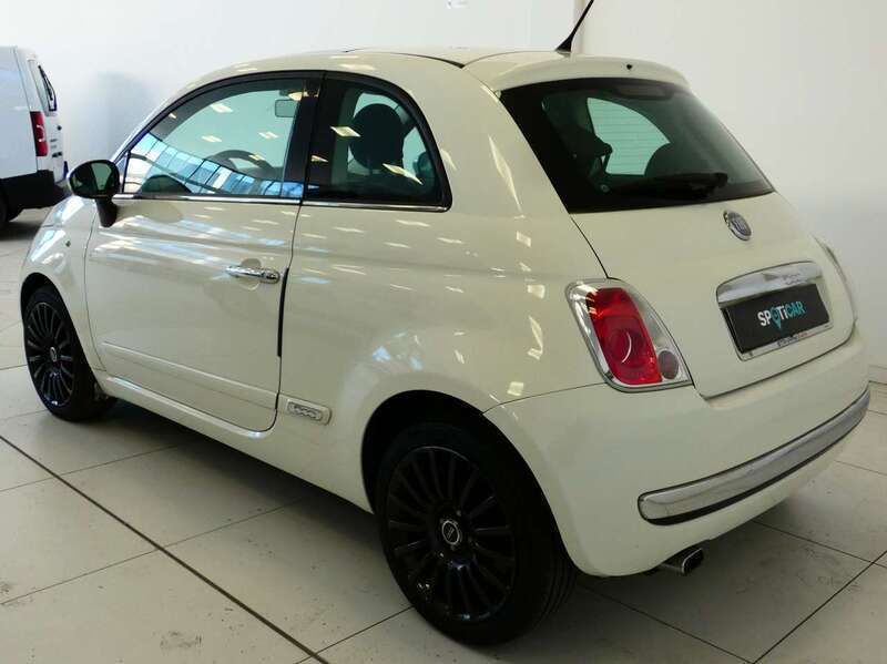 Usata Fiat 500 Lounge 69 CV (50 kW) 2009 Bianco Utilitaria