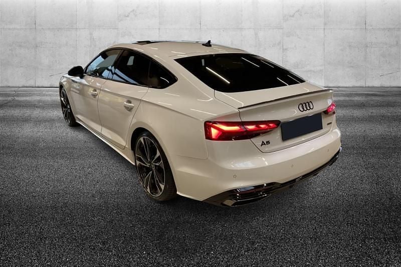 Usata Audi A5 S-Line 204 CV (150 kW) 2023 Bianco metallizzato Coupé