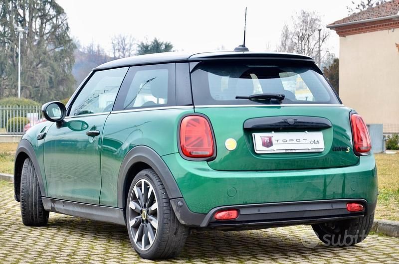 Usata Mini Cooper SE 75 kW (102 CV) 2021 Verde Utilitaria