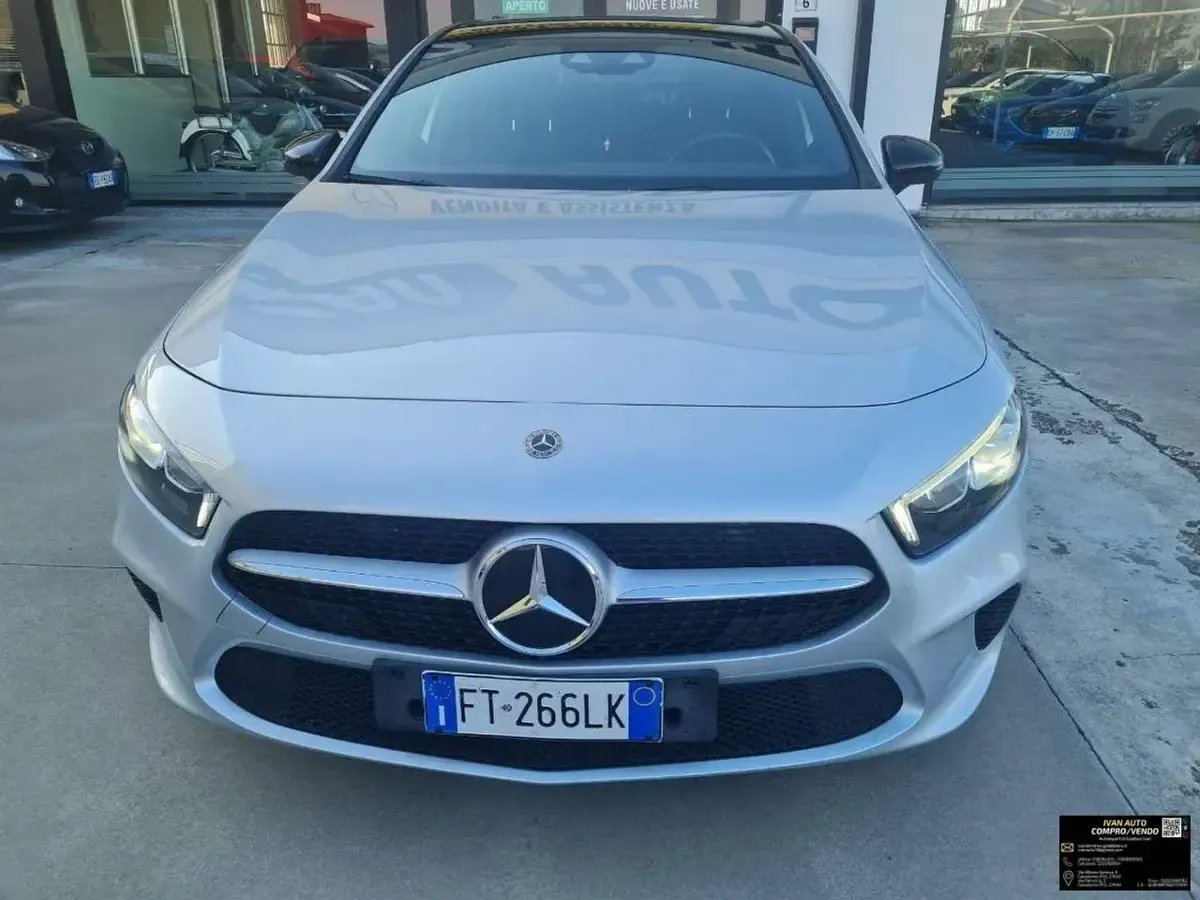 Begagnad Mercedes 180 116 HK (85 kW) 2018 Silver Sedan