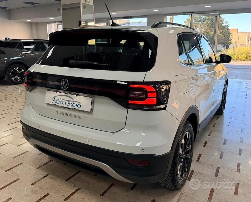 Begagnad VW T-Cross Style 110 HK (80 kW) 2023 Vit SUV