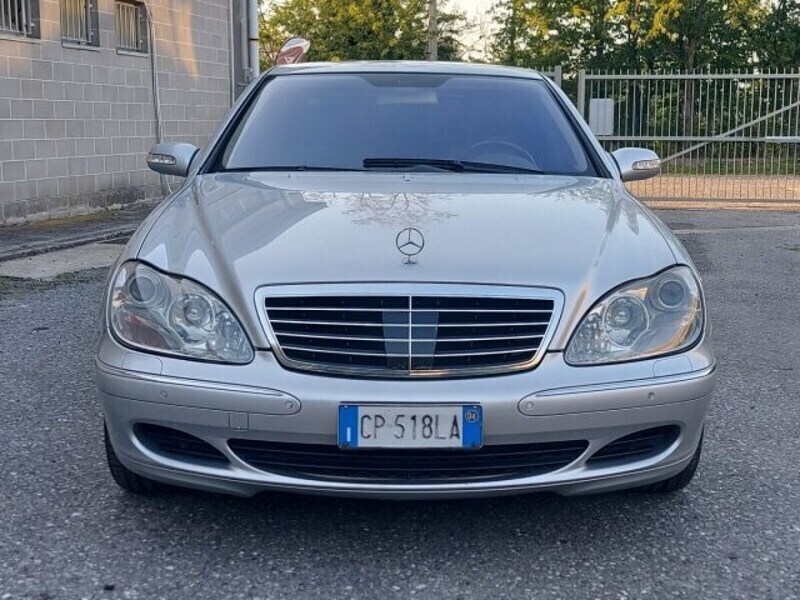 Usato 2004 Mercedes 500 5.0 Benzin 306 CV (6.500 €)