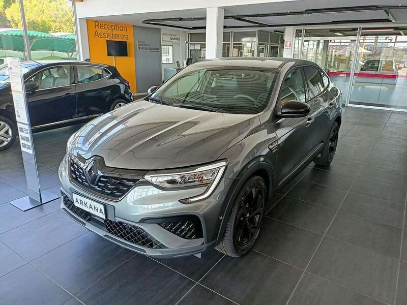 Usata Renault Arkana Engineered 145 CV (106 kW) 2024 Grigio grafite SUV