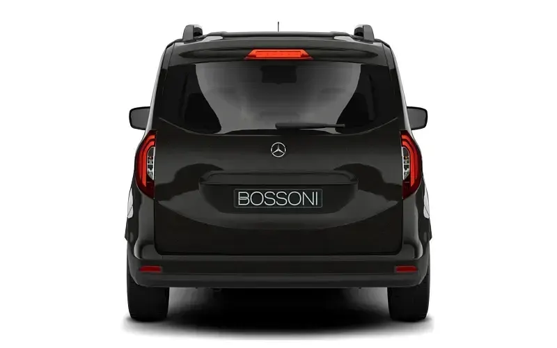 Usata Mercedes 180 116 CV (85 kW) 2023 Nero Berlina