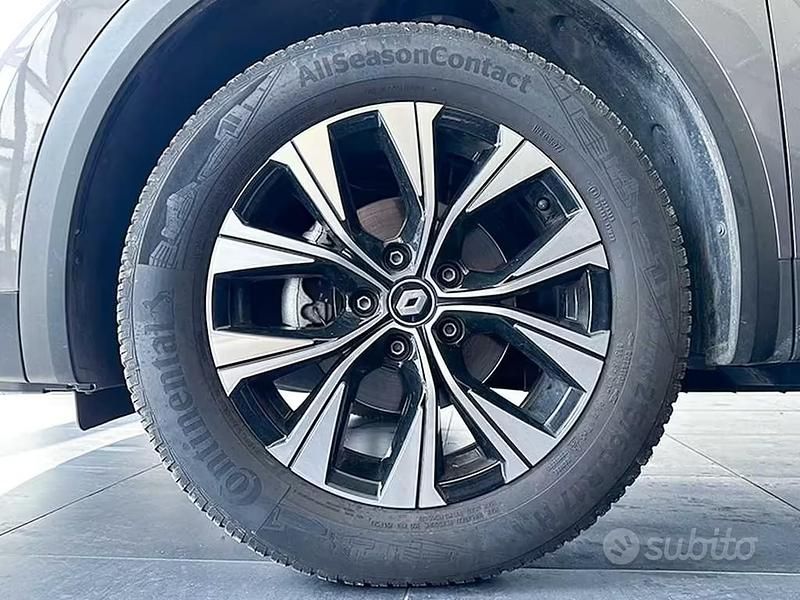 Usata Renault Captur Techno 91 CV (66 kW) 2024 Grigio cassiopea + tetto grigio magnete SUV